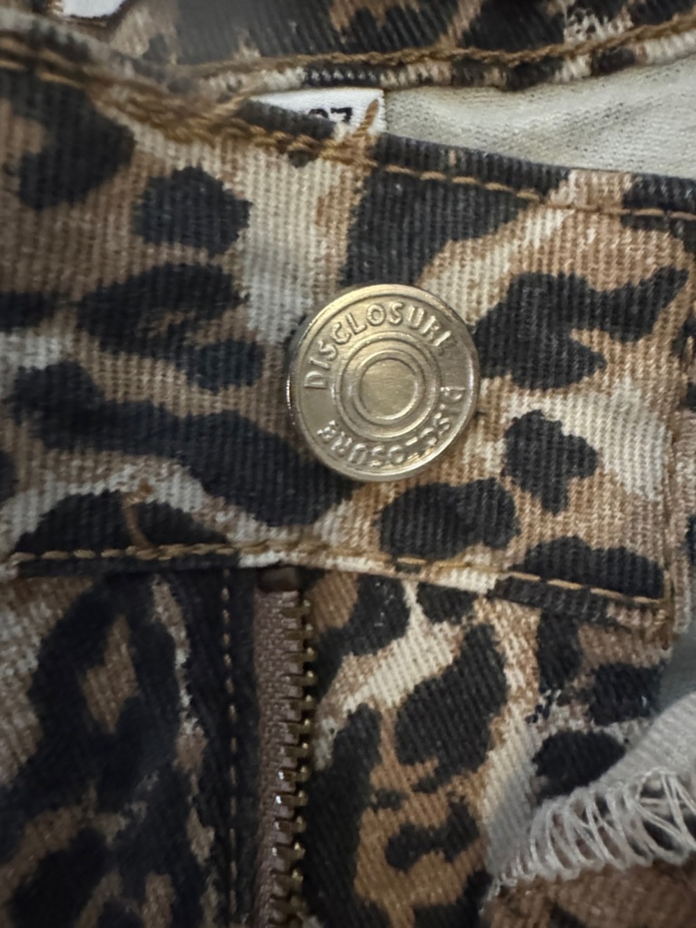 Animal Print Wide-Leg Women’s Jeans - Leopard Print - Picture 7 of 7